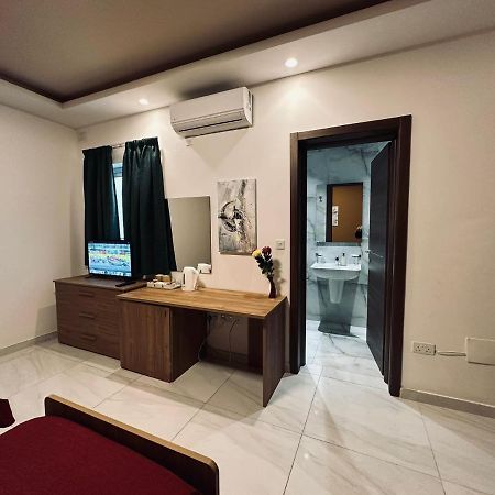 Seaside Accomodation Marsaskala Exterior photo